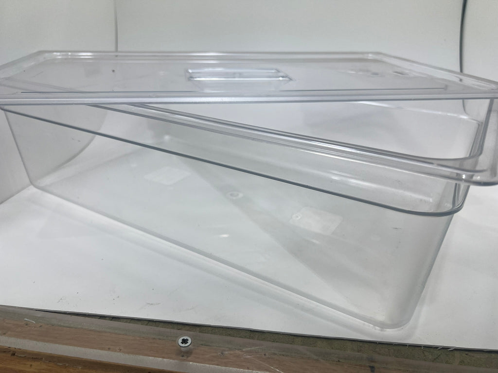 Cambro Clear 1/1 GN Tray includes Cover with Handle 10CWCH135 - Norgroup