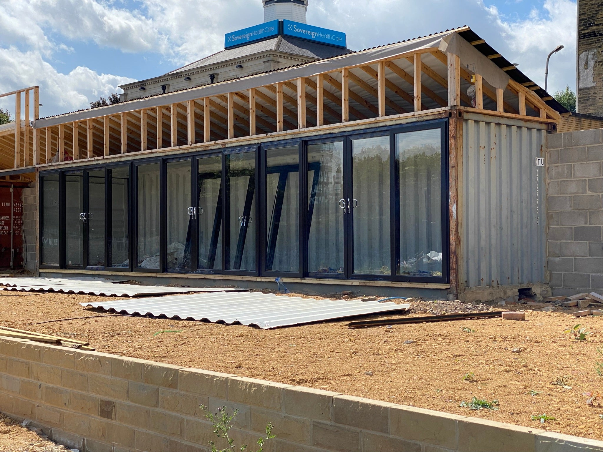 Cha Cha Adda Container Restaurant and Shisha Lounge Development before, photo pair 2