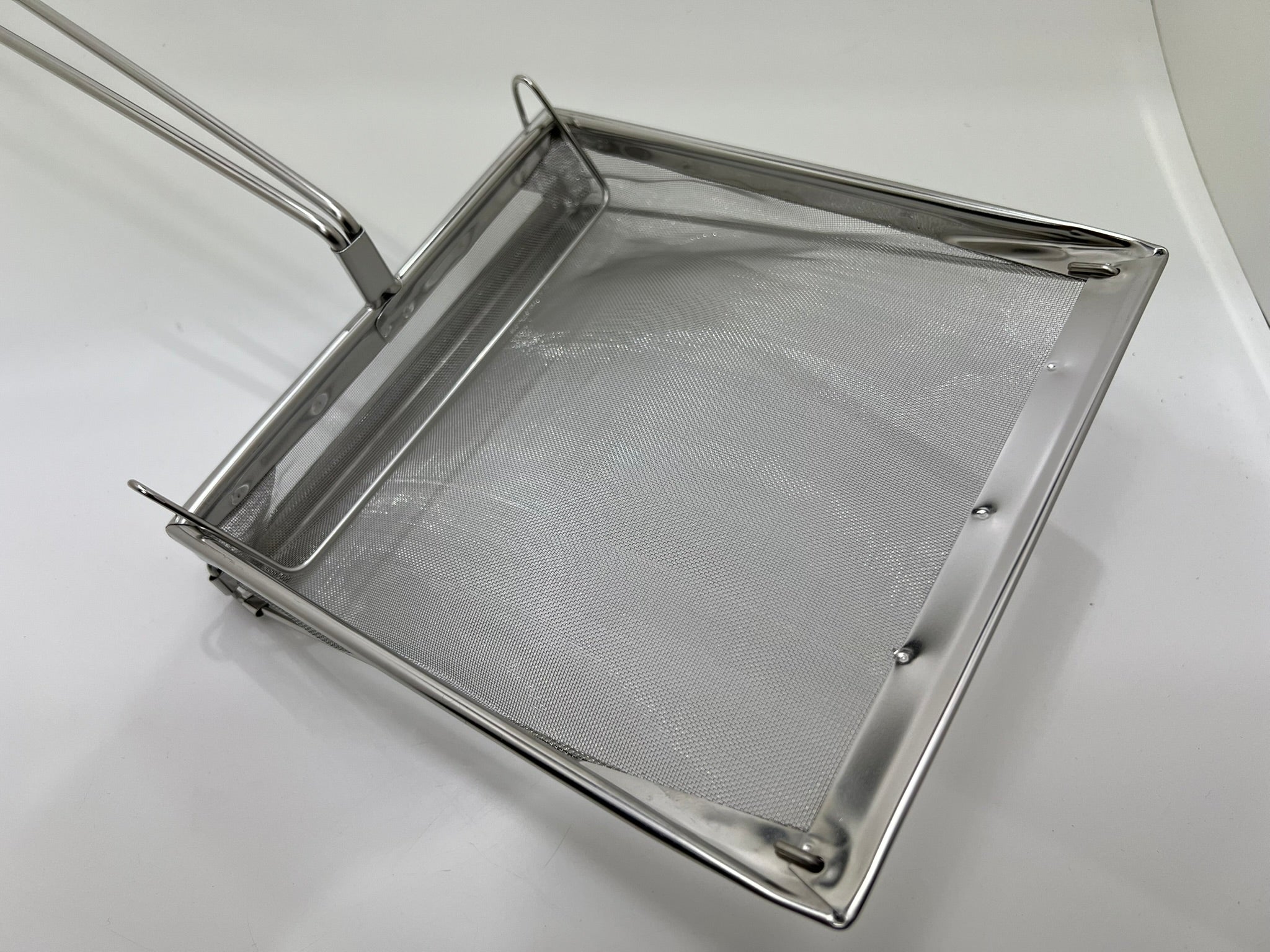 Vogue Mesh Fat Skimmer 8in - Norgroup