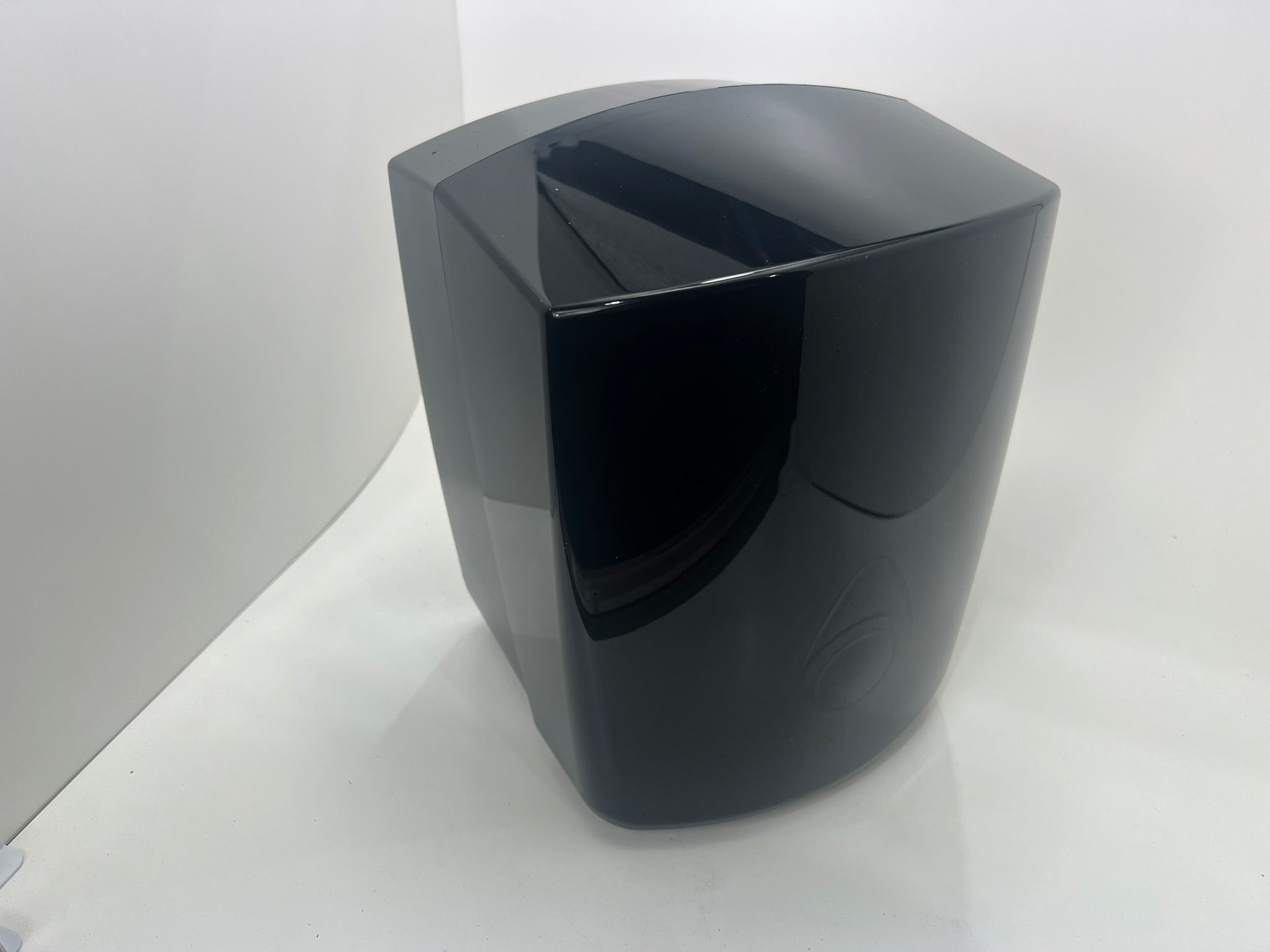 Myriad Designer Centrefeed Roll Dispenser Black Gloss - Norgroup